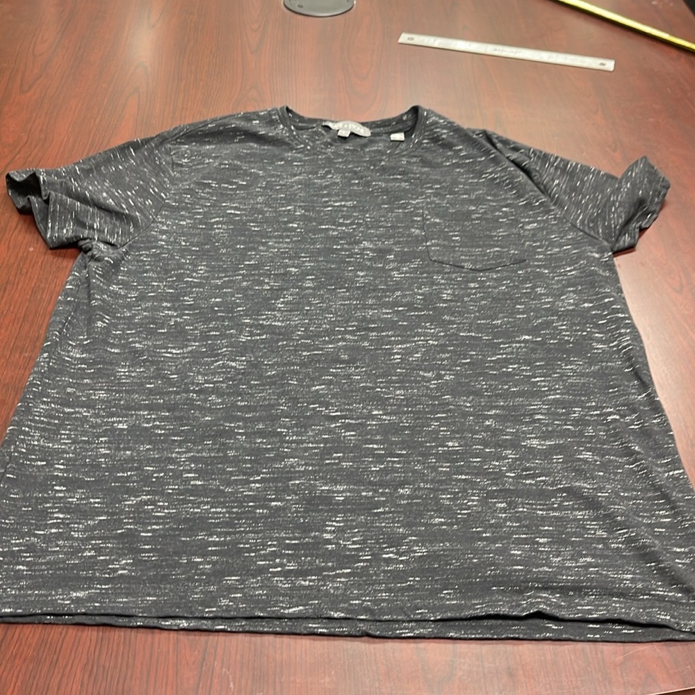 NWOT Slate & Stone Front Pocket Shirt